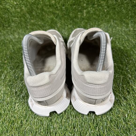 On Cloud 5 Running Shoes Sneakers Womens Size 8.5 Pearl White 59.98773 - Picture 2 of 11